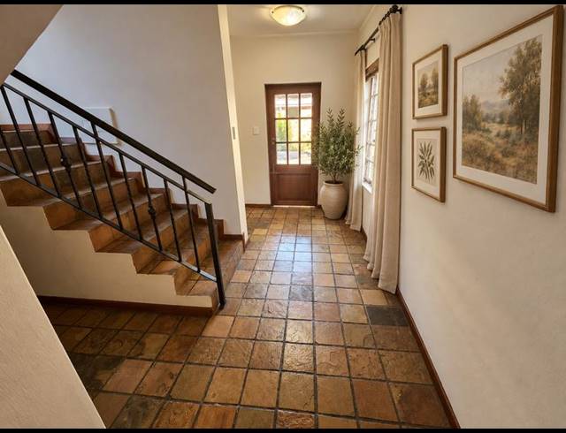 3 BEDROOM PROPERTY TO RENT IN MENLO PARK